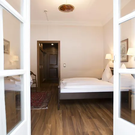Mueller Hotel 3*