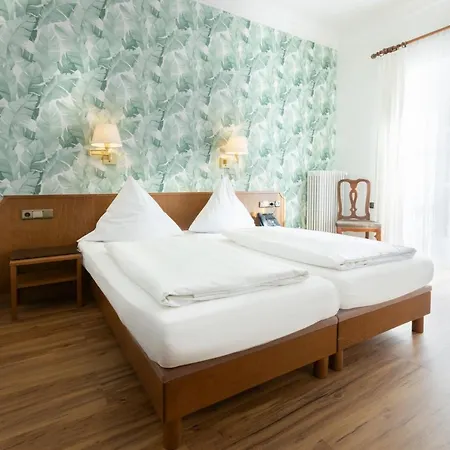 Mueller Hotel 3*